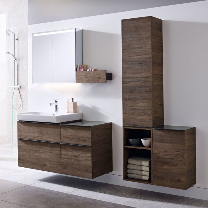 2019 Bathroom 06 C with light Geberit Smyle 1to1