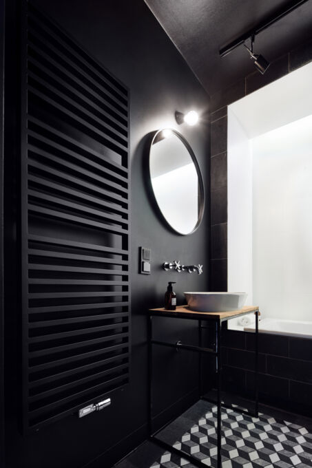 HRES Arche Bath AB interior black