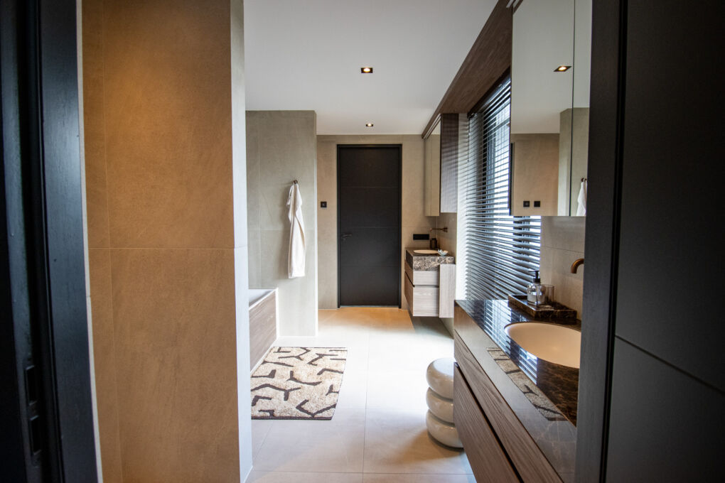20260604 Vervaet badkamers toiletten Breskens LR 47