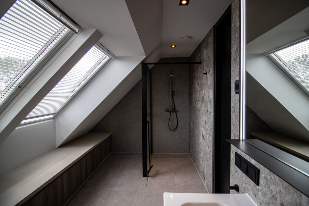 20260604 Vervaet badkamers toiletten Breskens LR 82
